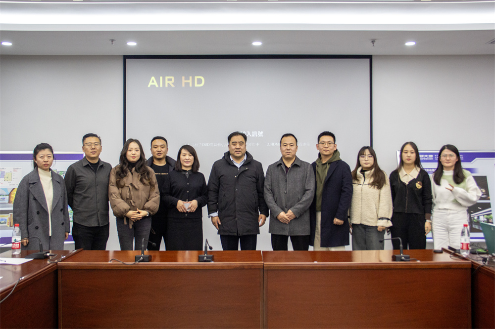 2024年12月6日，我公司與蘭州資源環(huán)境職業(yè)技術(shù)大學(xué)民族工藝學(xué)院成功舉辦認(rèn)知實(shí)踐活動(dòng)。